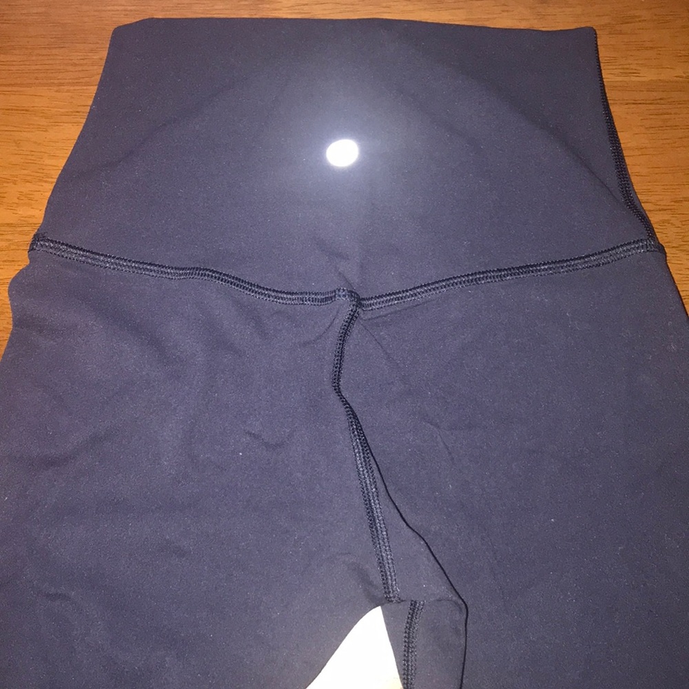 Lululemon align II 7/8 NAVY sz 2